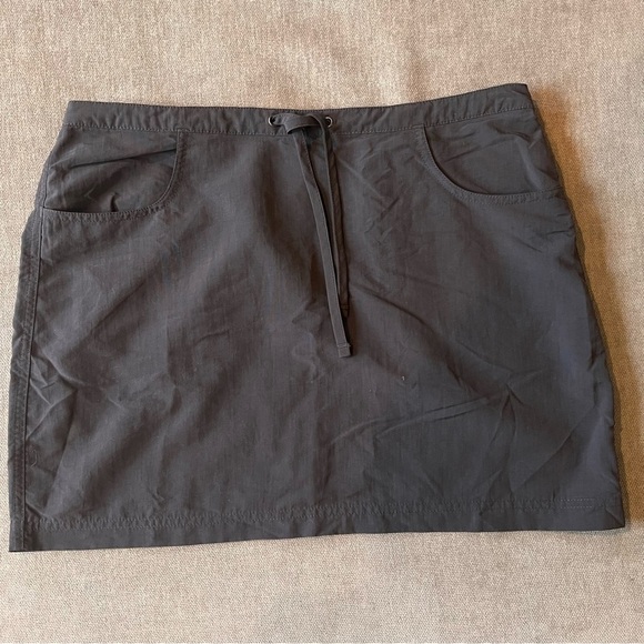 LL Bean Nylon Swim Skirt S Black - Picture 1 of 3